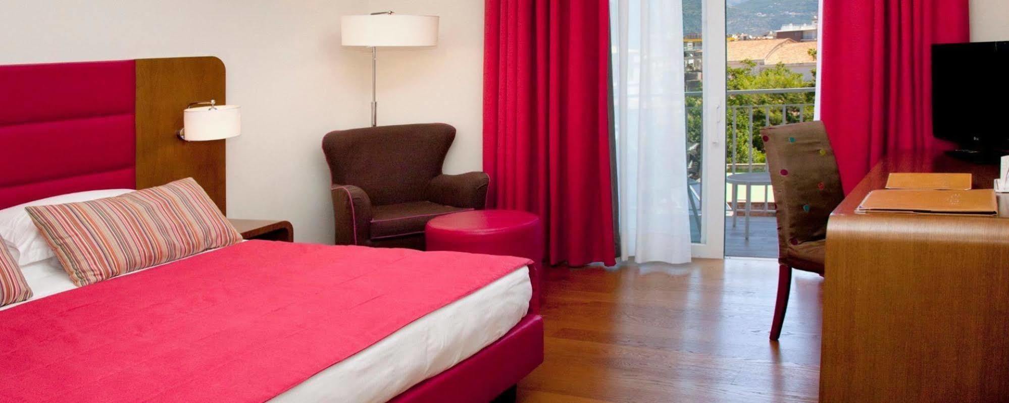 Hotel Plaza Sorrento Ngoại thất bức ảnh